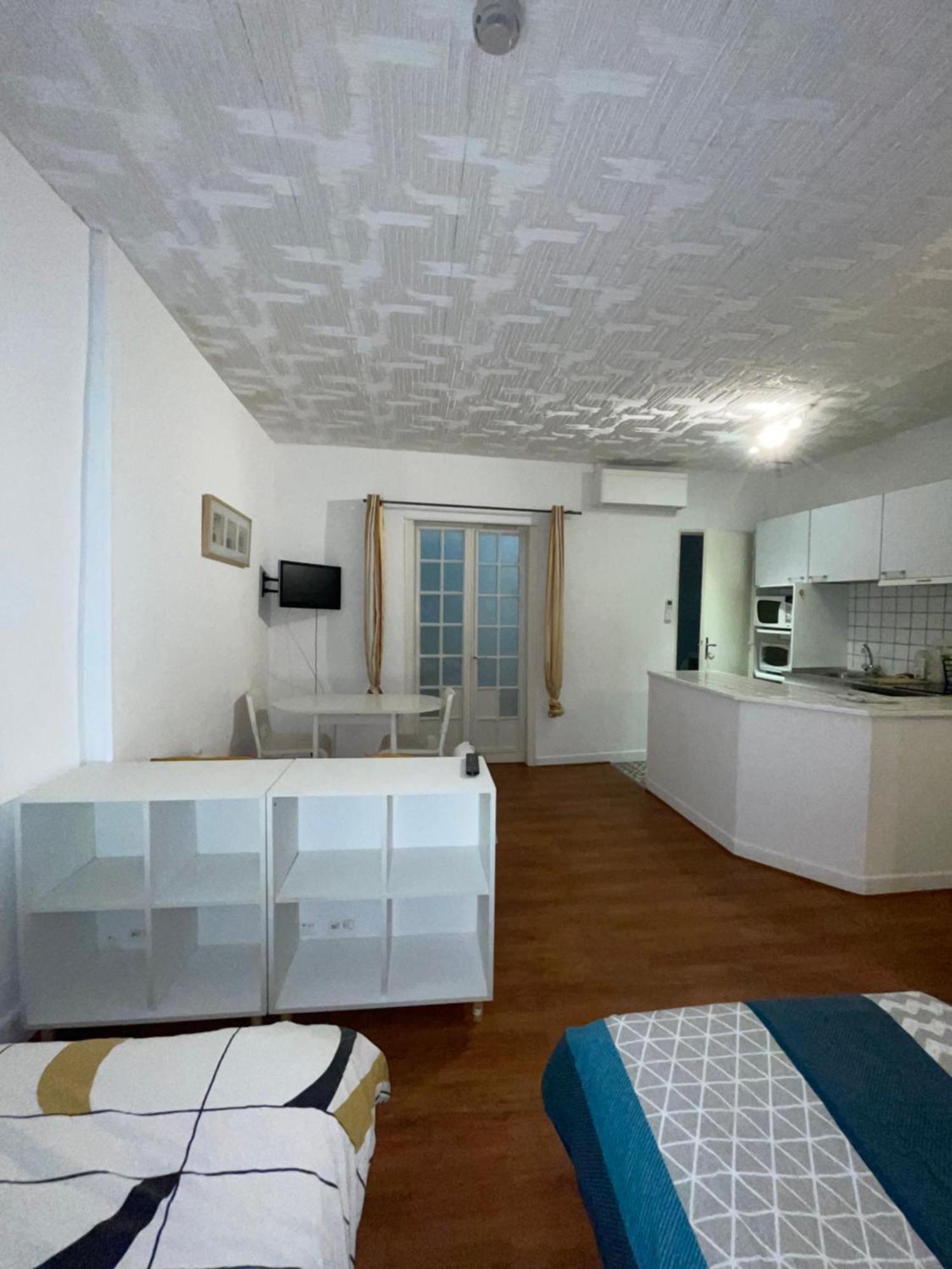Studio N•2 Avec Patio En Plein Coeur De La Ville バニエール・ド・ビゴール エクステリア 写真